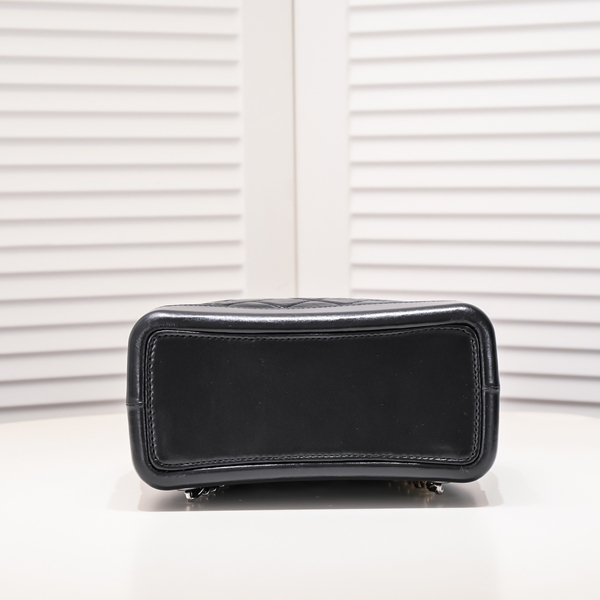 シャネルバッグ内部構造